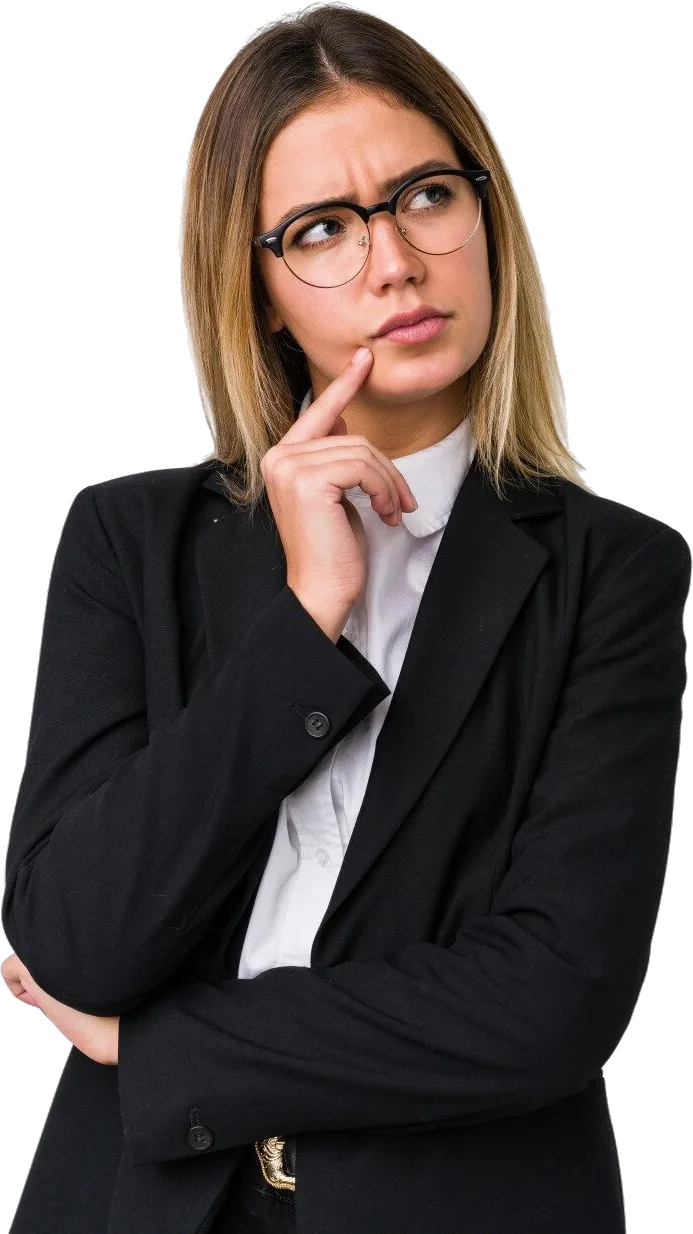 Mulher de blazer com expressão de dúvida
